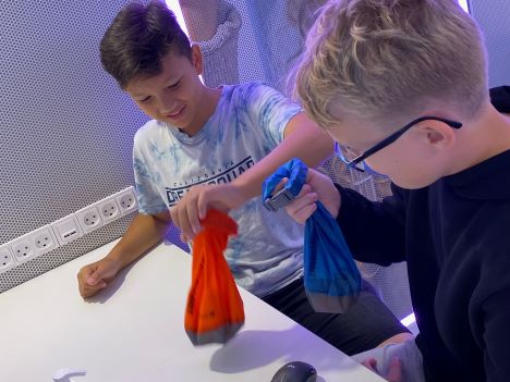 Suldrup Skole havde besøg af stor lastbil med laboratorium fra LIFE Fonden