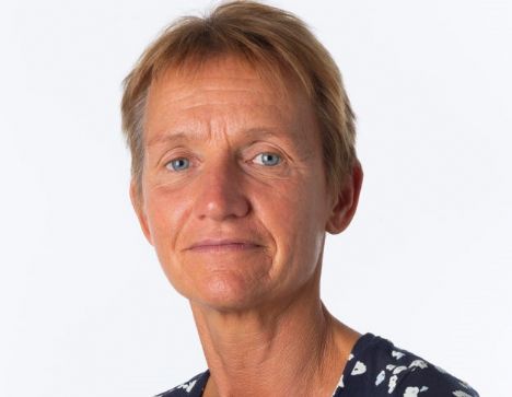 Rebild Bibliotekerne arrangerer forfattermøde med Lone Holm i Nørager