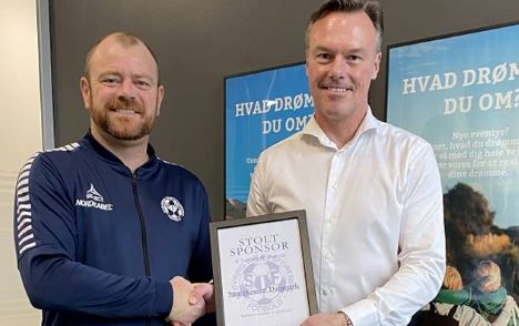 Fornyet samarbejdsaftale mellem Sparekassen Danmark og Støvring IF