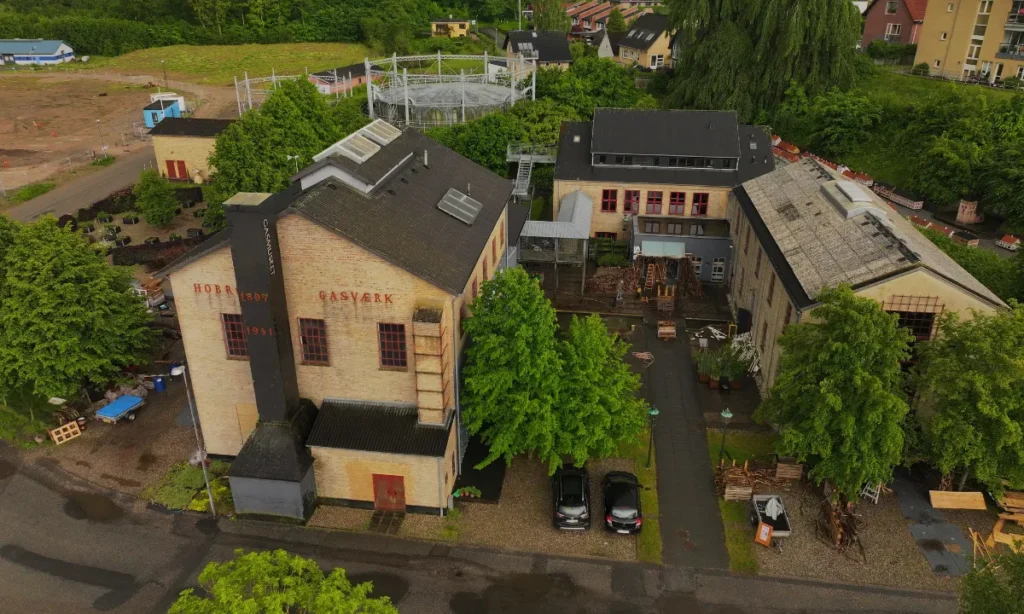 Striden om Gasværket i Hobro forsætter: Johnny Haugaard retter skarp og direkte kritik mod byrådsmedlem efter TV2 Nord-interview